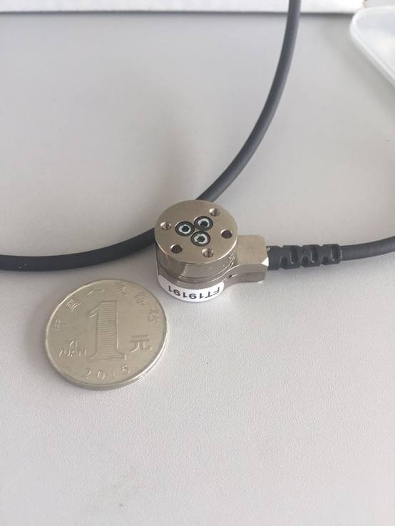 六維力傳感器為醫(yī)療手術(shù)機(jī)器人錦上添花